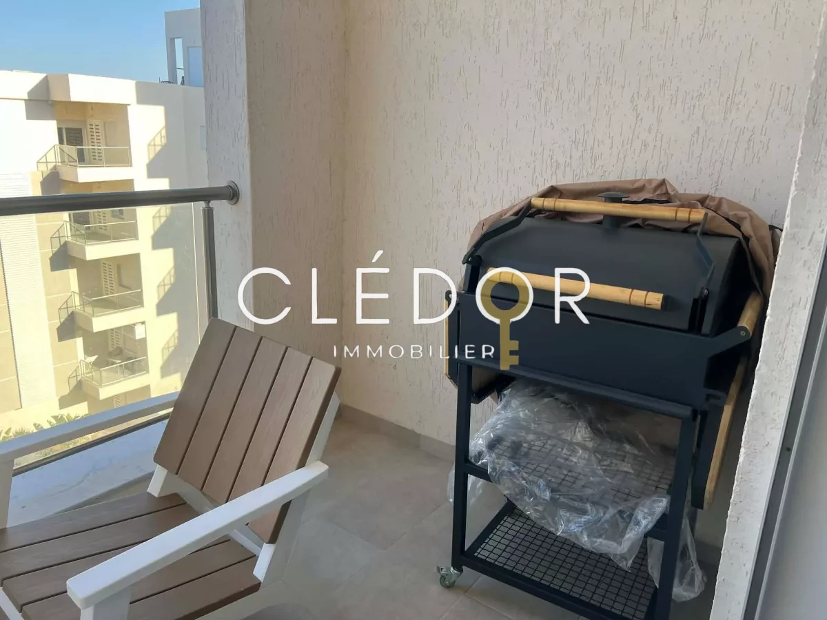 A&rsquo; louer S+2 haut standing richement meublé avec vue mer – Résidence avec piscine