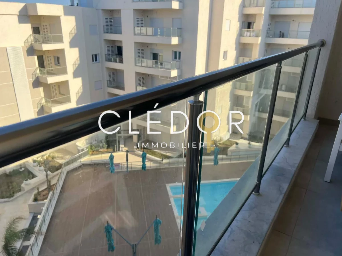 A&rsquo; louer S+2 haut standing richement meublé avec vue mer – Résidence avec piscine