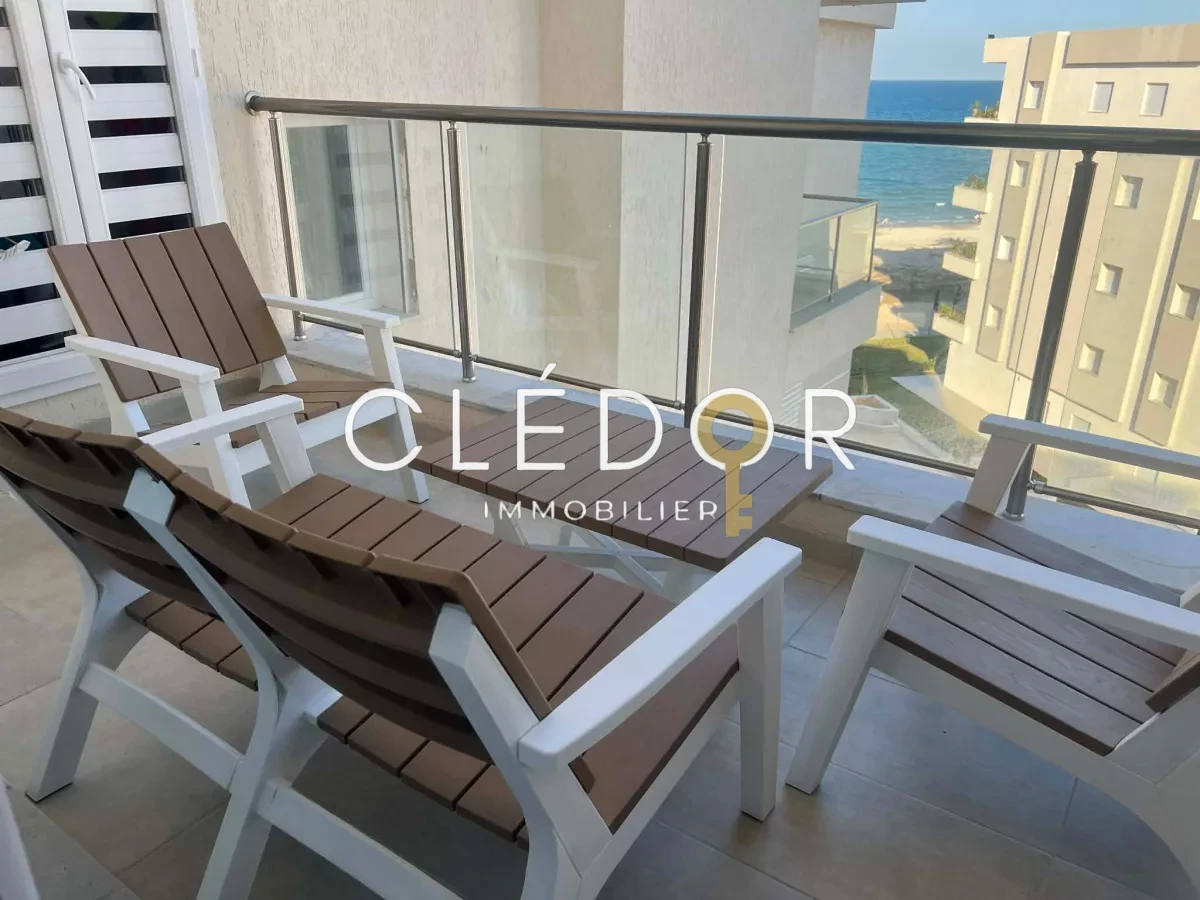 A&rsquo; louer S+2 haut standing richement meublé avec vue mer – Résidence avec piscine