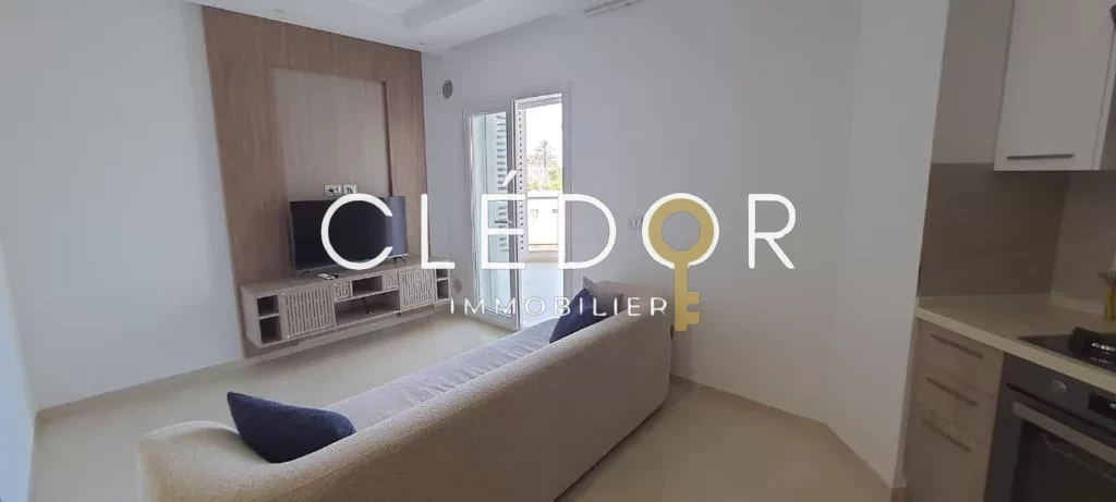 Location saisonnière S+2 meublé résidence pieds dans l&rsquo;eau avec piscine à Chatt Mariem