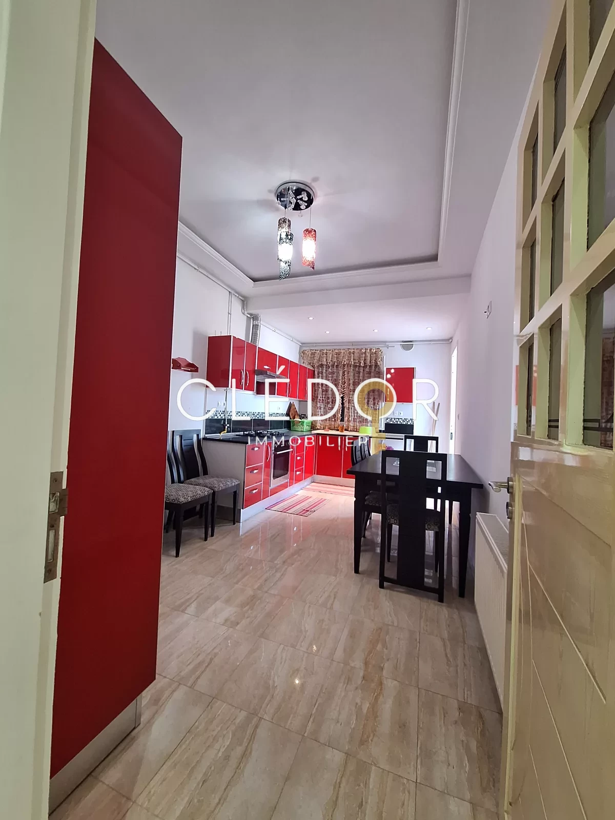 À Vendre – Spacieux Appartement S+2 vue mer à Chatt Mariem