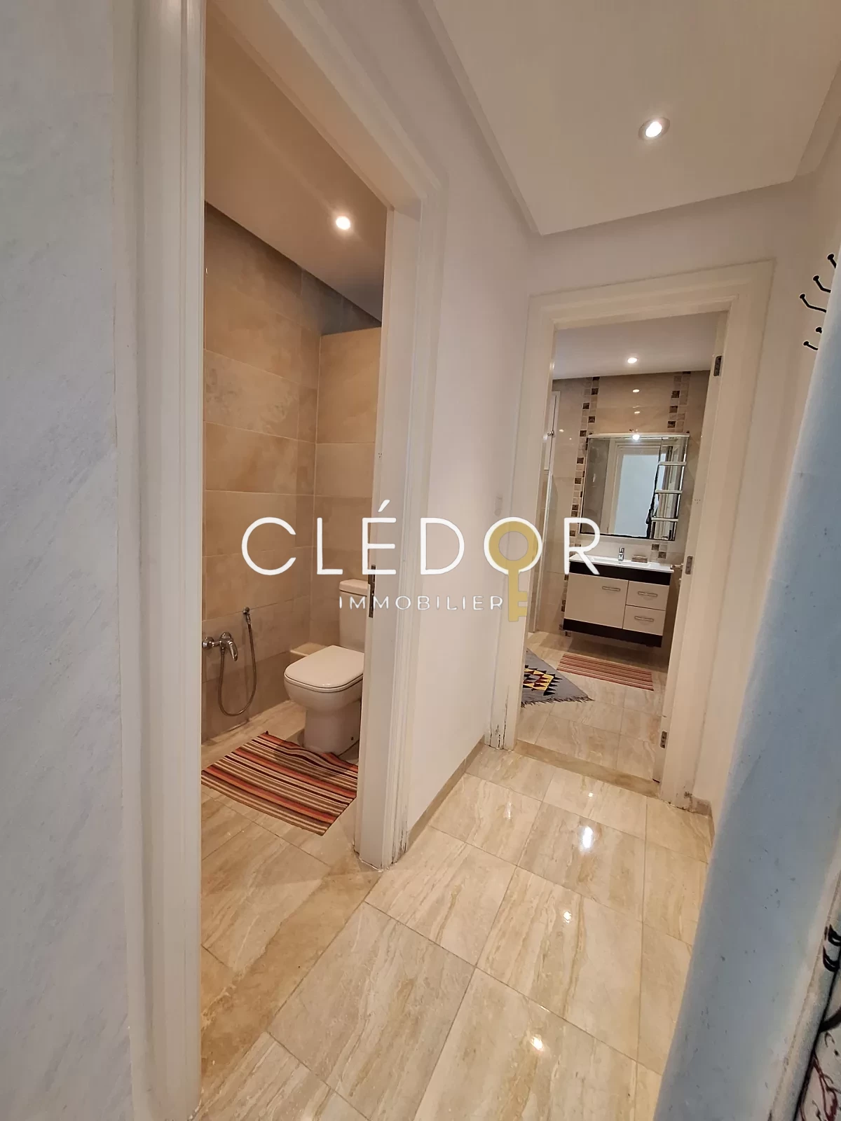 À Vendre – Spacieux Appartement S+2 vue mer à Chatt Mariem