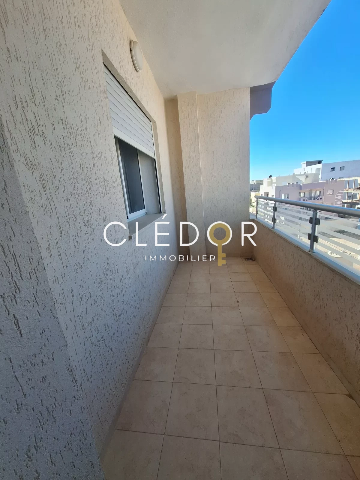À vendre – Appartement S+3 de Standing avec Parking – Cité Riadh, Proche Toutes Commodités