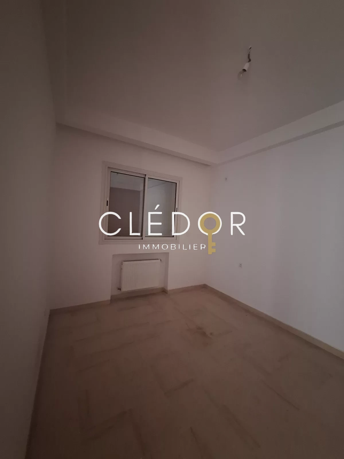 À vendre – Appartement S+3 de Standing avec Parking – Cité Riadh, Proche Toutes Commodités