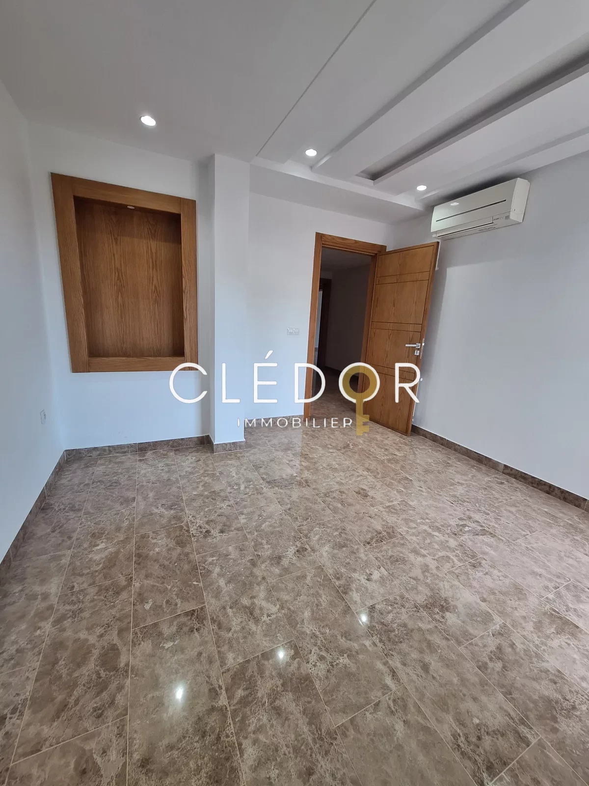 À VENDRE – Appartement d’exception S+2 Zone touristique