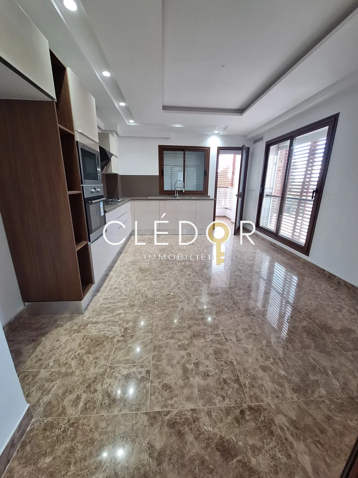 À VENDRE – Appartement d’exception S+2 Zone touristique