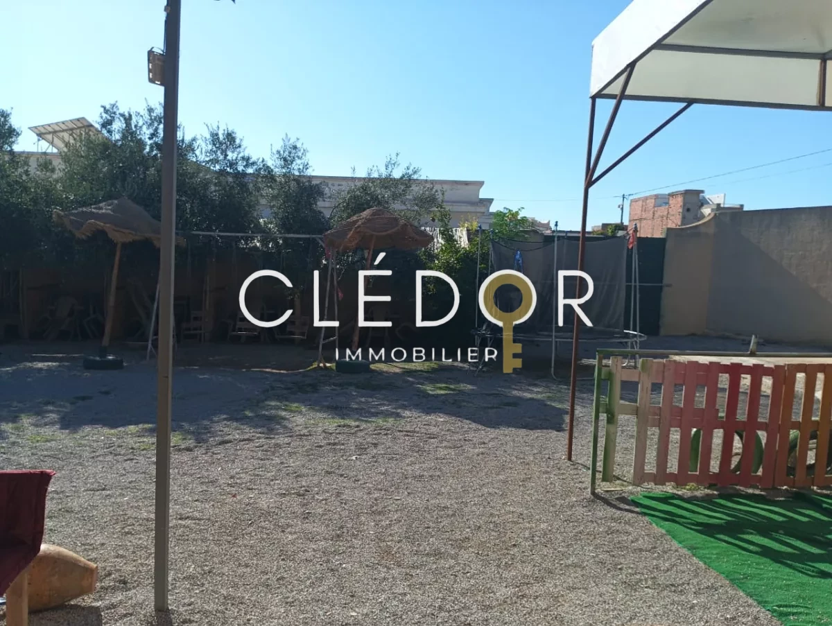 À vendre – Complexe sur lot de coin à Ksibet Sousse