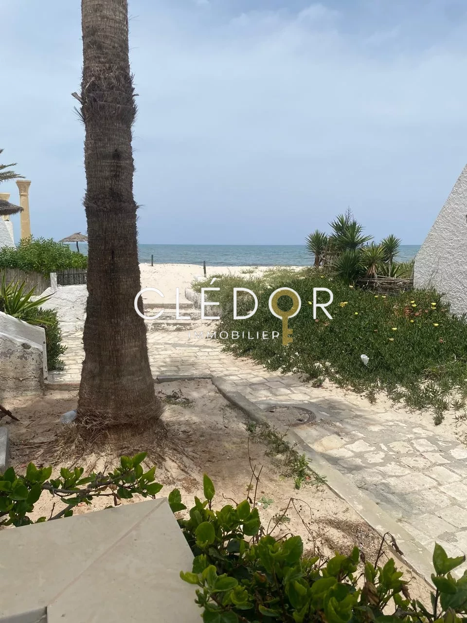 PACIEUX S+1 face mer À KANTAOUI maison de la mer à vendre