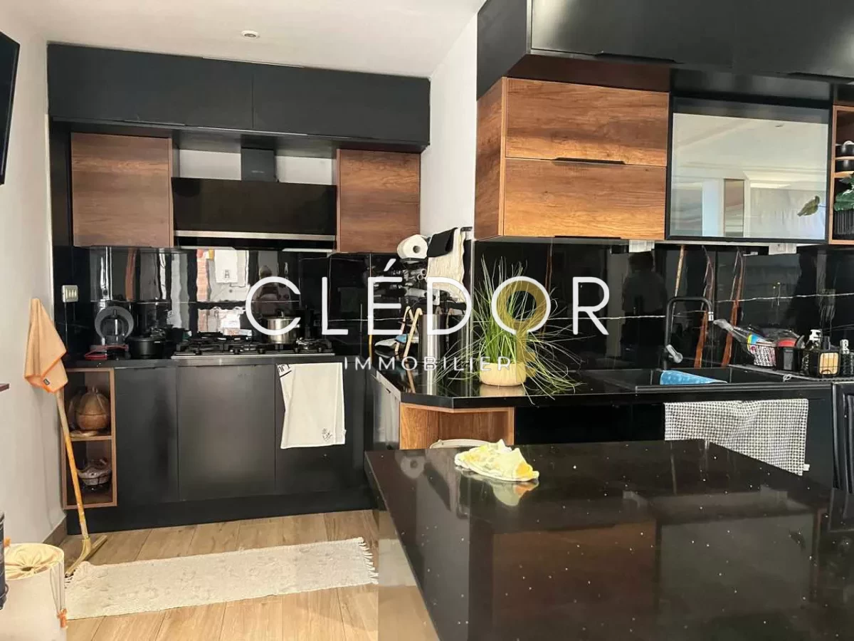 Vente appartement S+3 à Khzema