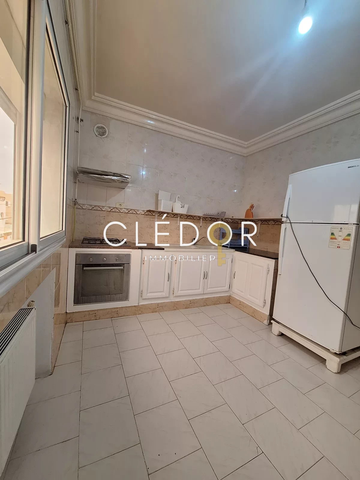 À Vendre – Spacieux Appartement S+2 à Khzema Est
