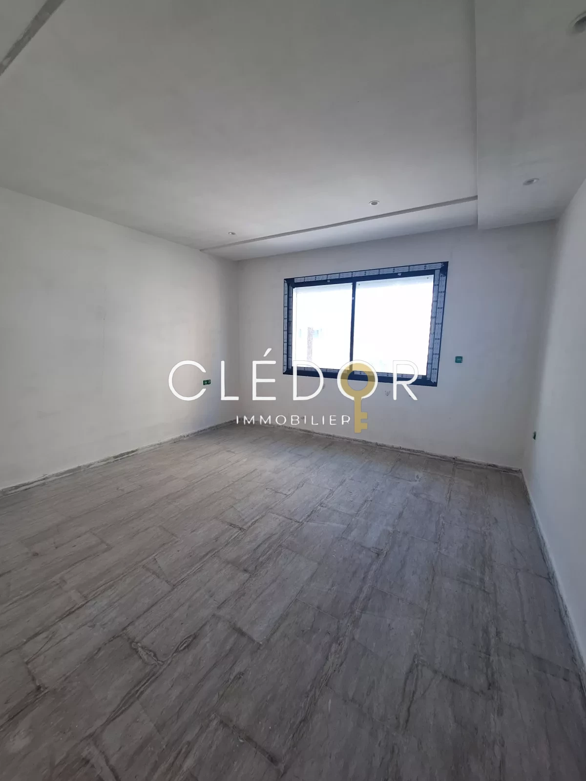 À Vendre – Appartement S+2 Haut Standing à la Corniche de Sousse