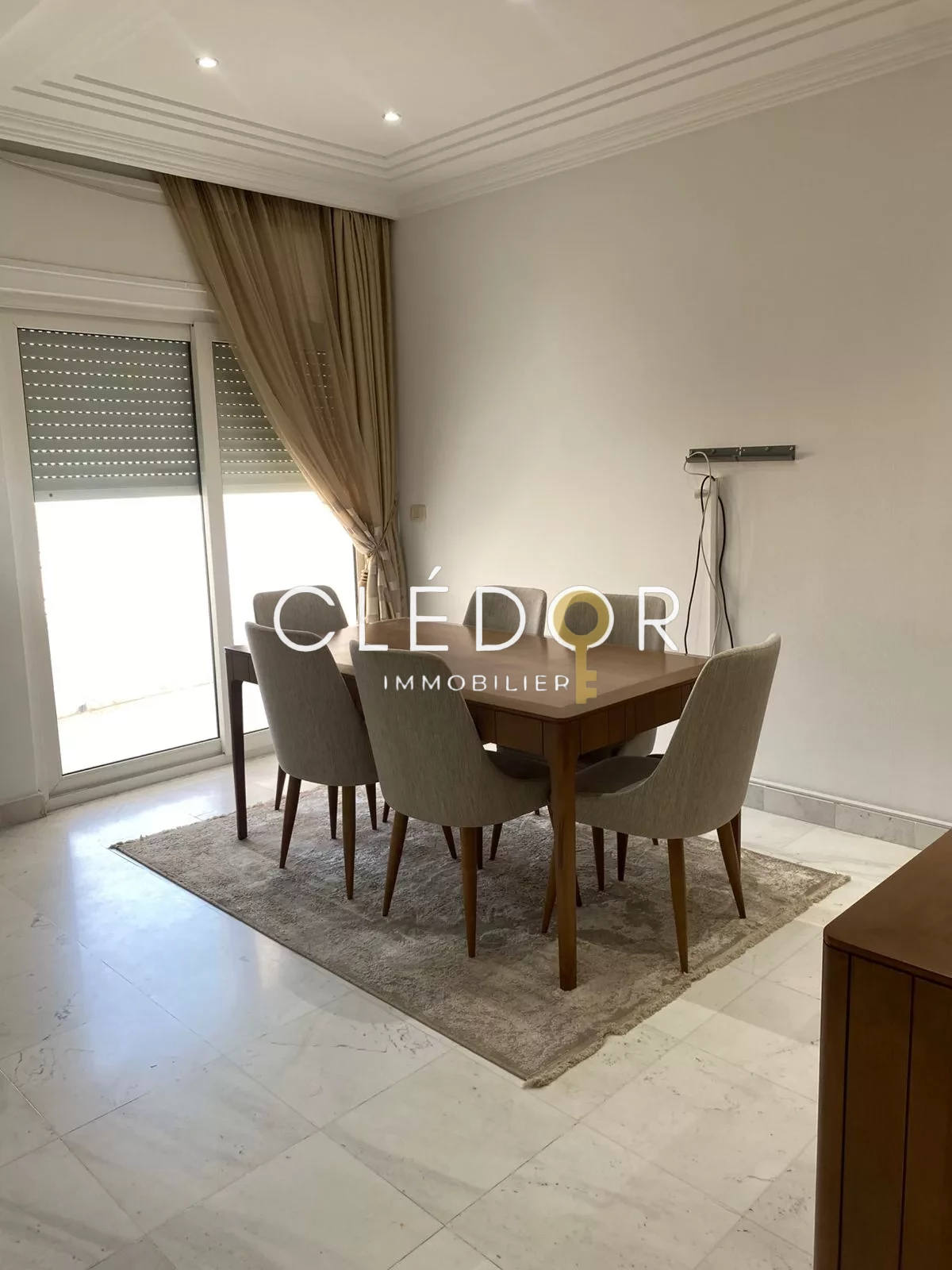 À vendre appartement S+3 à Sahloul 1, l’avenue Yasser Arafet