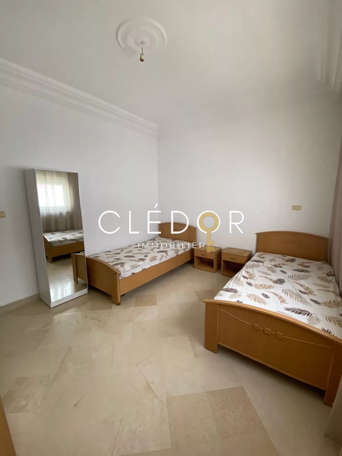 À vendre appartement S+3 à Sahloul 1, l’avenue Yasser Arafet
