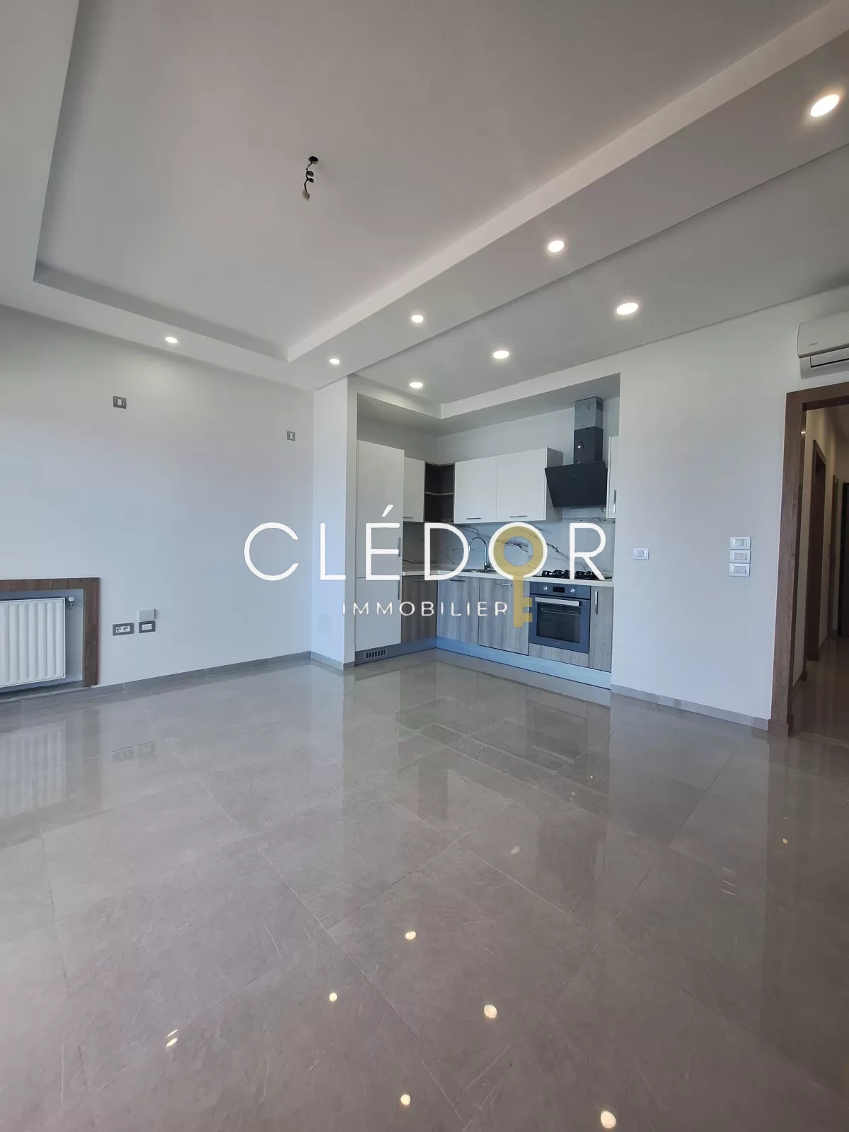 À Vendre – Appartement S+1 Haut Standing face mer résidence avec piscine – Chatt Mariem